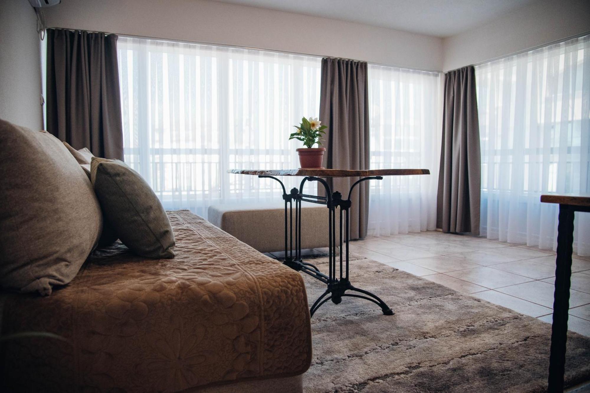 Urban Studio Apartments Струмица Экстерьер фото